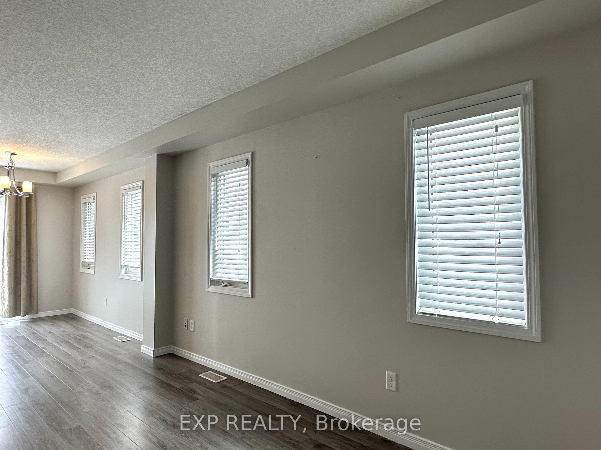 Photo 11 of 69 Meadowridge Street, Kitchener, Doon South — HOMEH