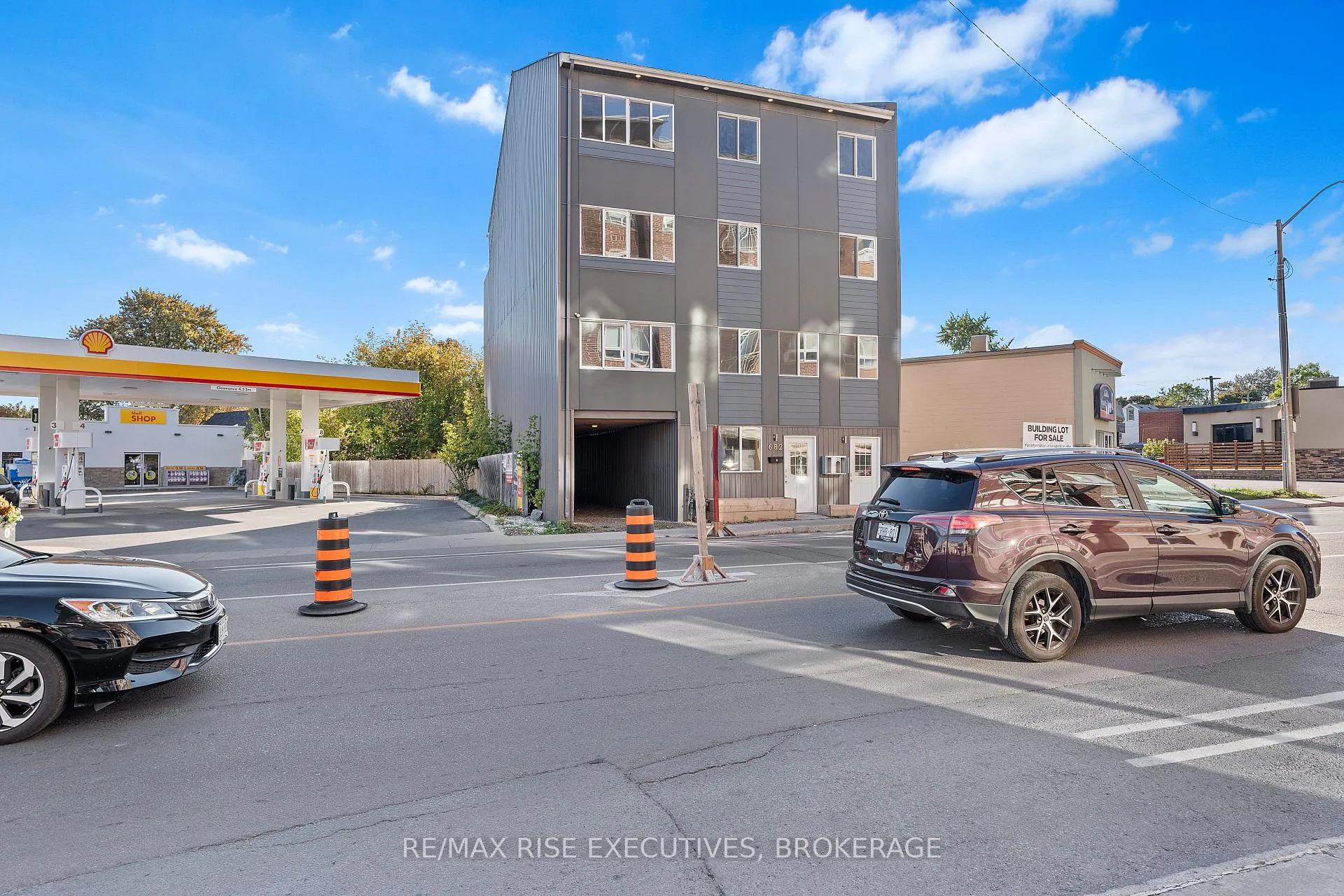 Photo 4 of 682 Princess Street, Kingston, Central City East — HOMEH
