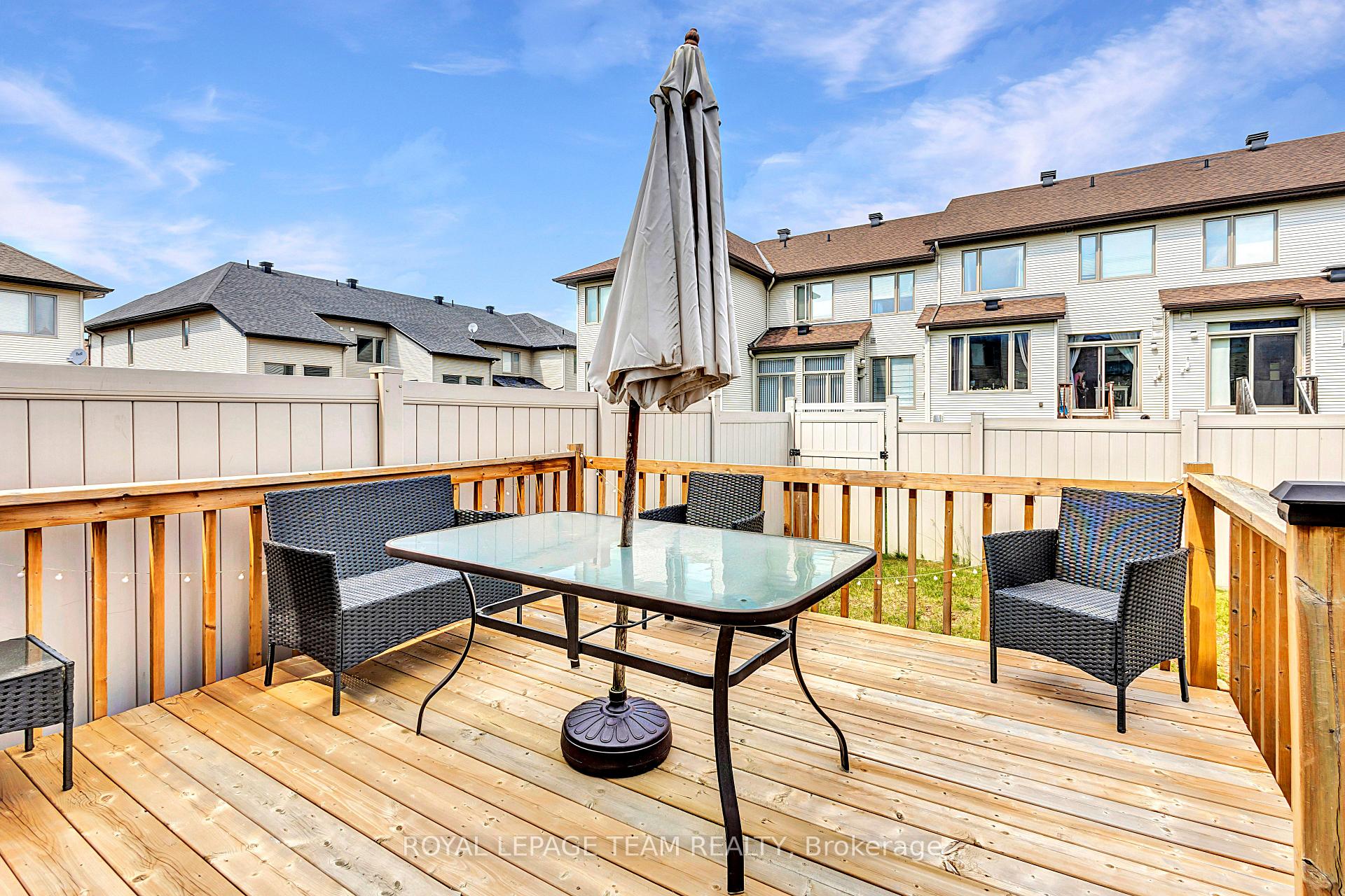 Photo 35 of 875 Fletcher Circle, Ottawa, Kanata - Kanata Lakes/Heritage Hills — HOMEH