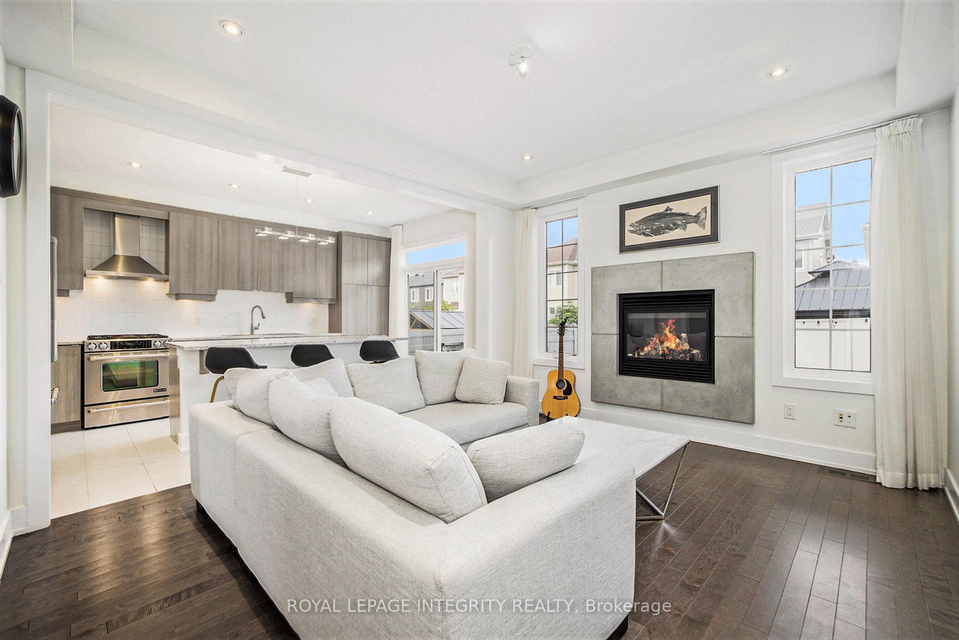 Photo 8 of 285 Meadowbreeze Drive, Ottawa, Kanata - Emerald Meadows/Trailwest — HOMEH