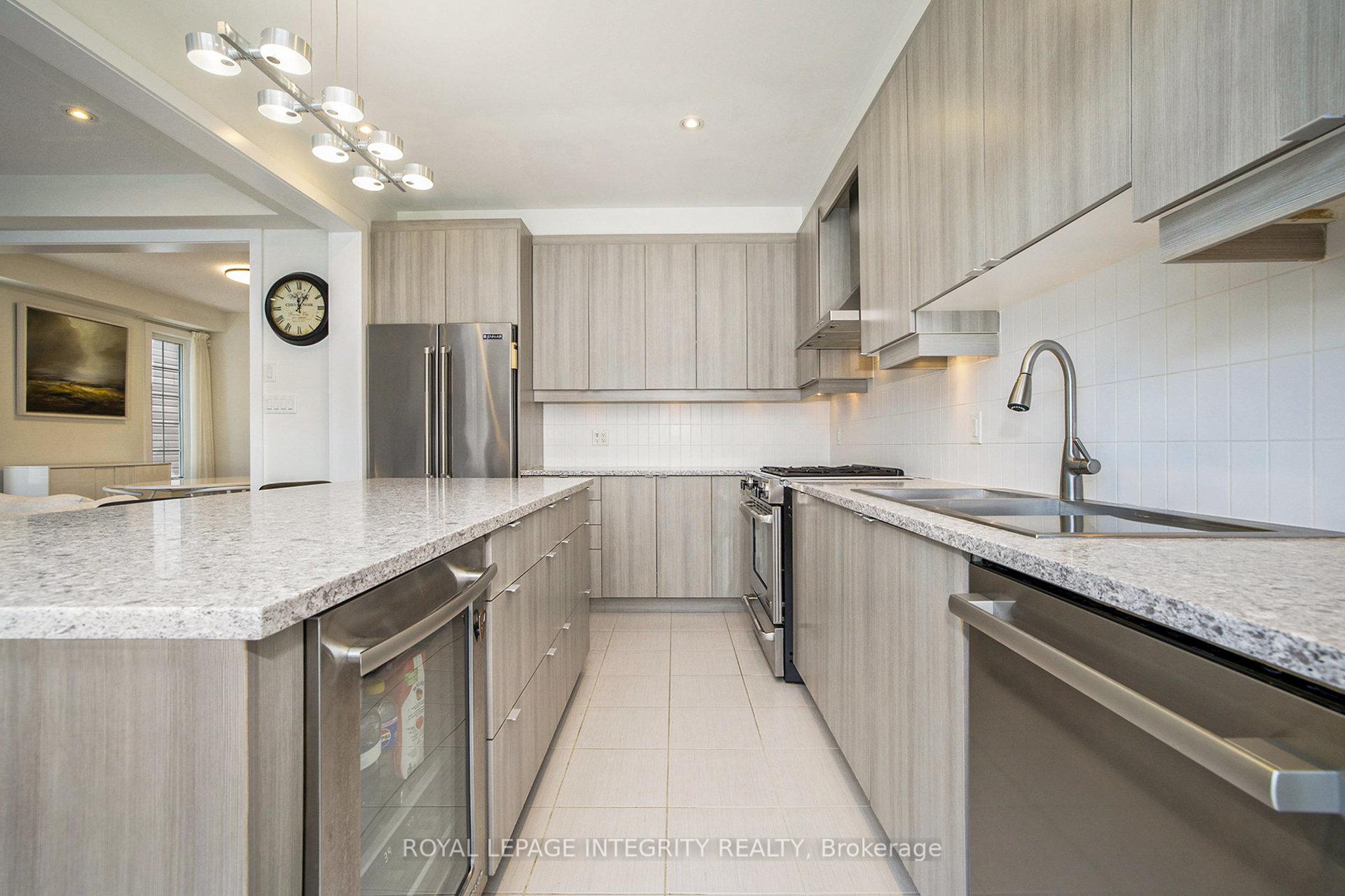 Photo 15 of 285 Meadowbreeze Drive, Ottawa, Kanata - Emerald Meadows/Trailwest — HOMEH