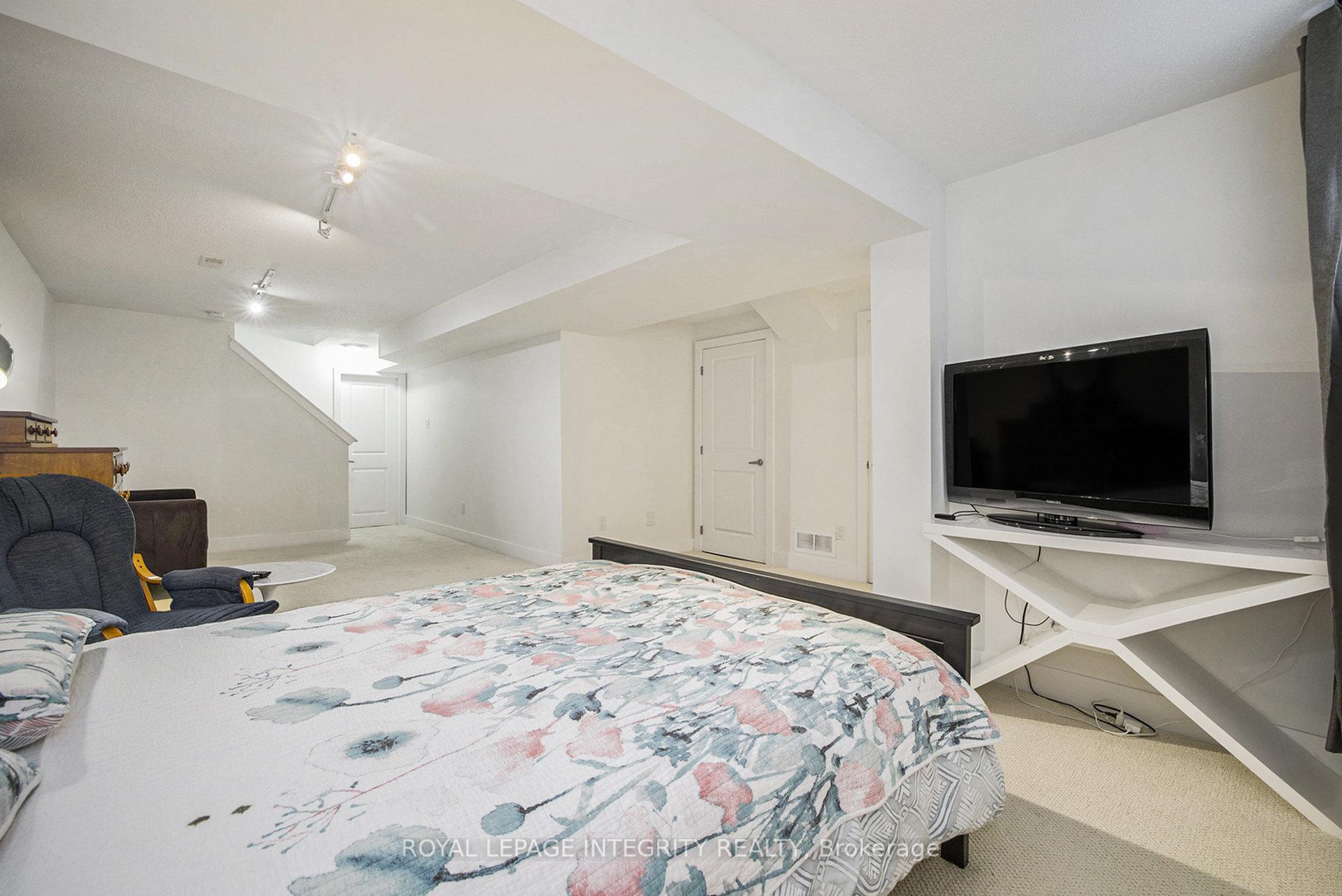 Photo 31 of 285 Meadowbreeze Drive, Ottawa, Kanata - Emerald Meadows/Trailwest — HOMEH