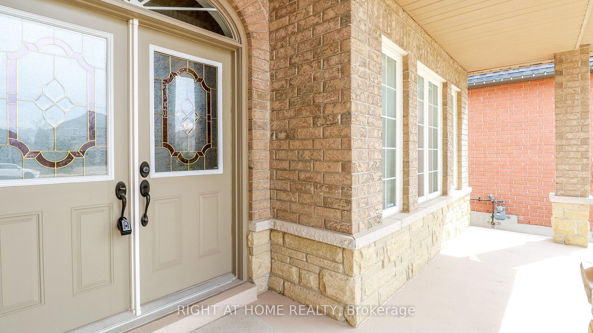 Photo 5 of 2037 Jans Boulevard, Innisfil, Alcona — HOMEH