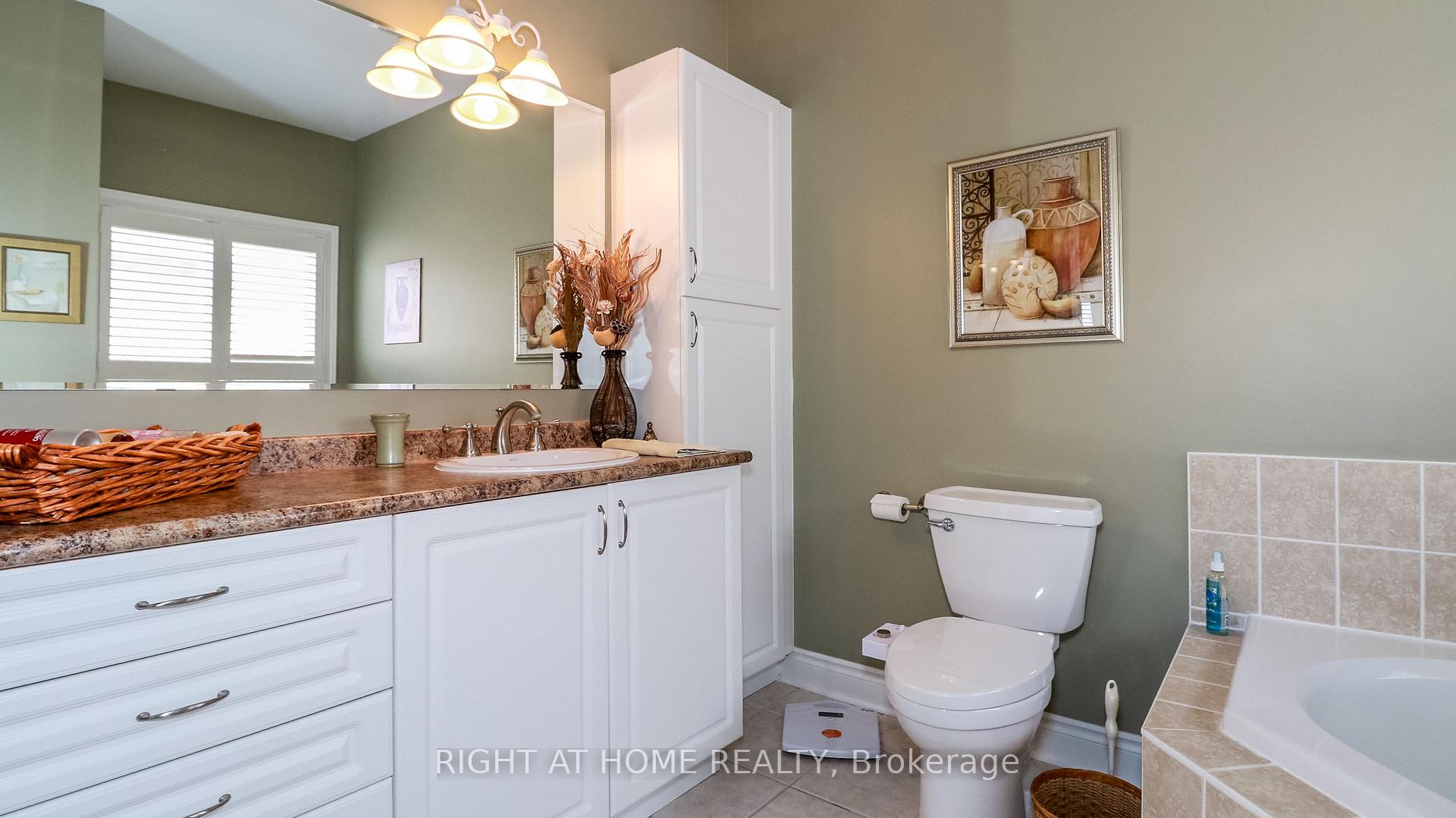Photo 24 of 2037 Jans Boulevard, Innisfil, Alcona — HOMEH