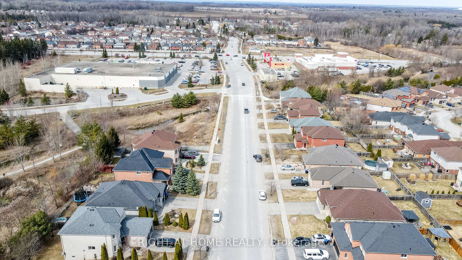 Photo 46 of 2037 Jans Boulevard, Innisfil, Alcona — HOMEH