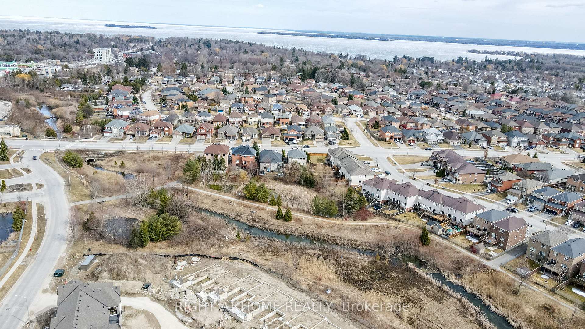 Photo 49 of 2037 Jans Boulevard, Innisfil, Alcona — HOMEH