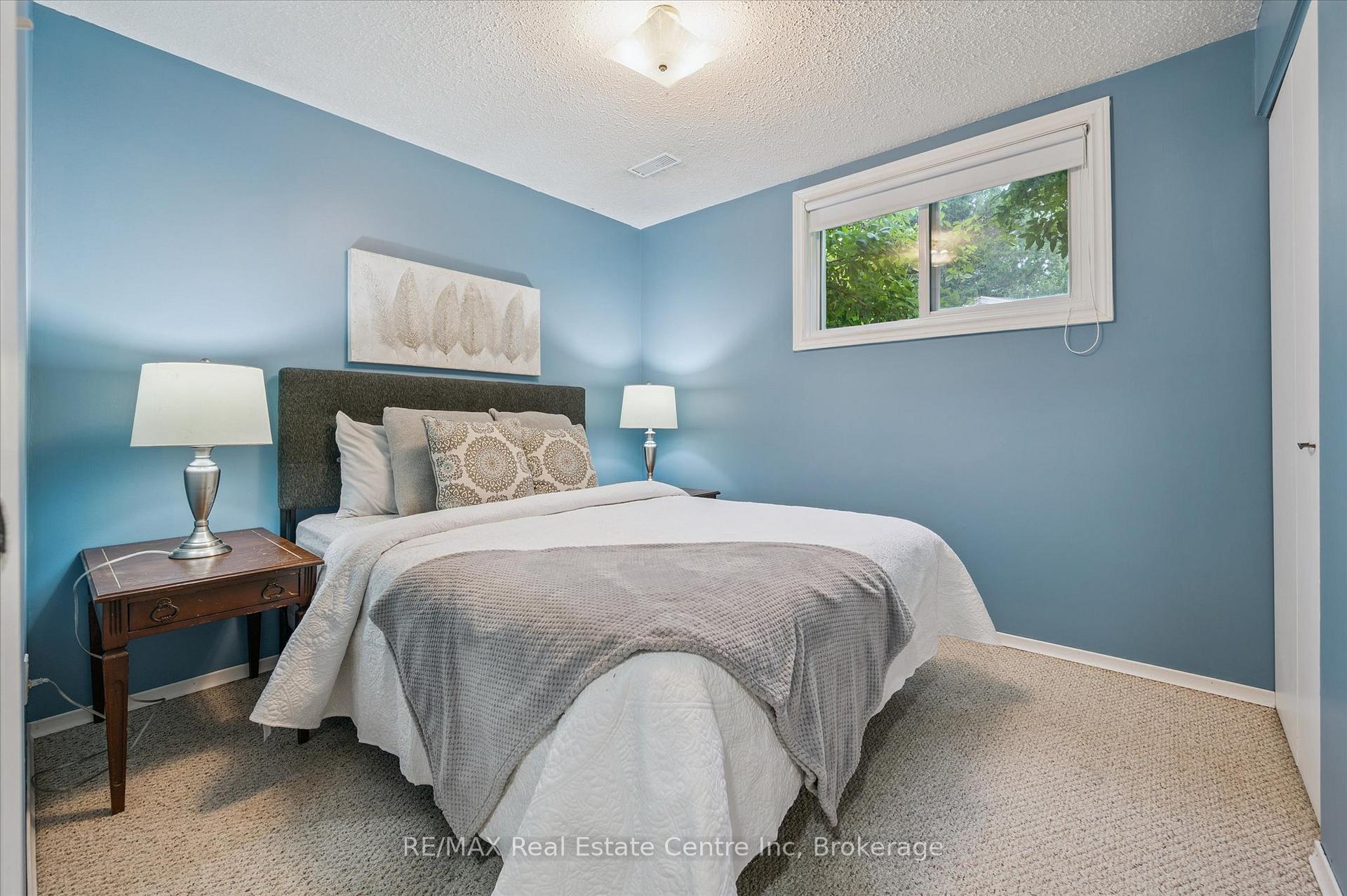 Photo 20 of 166 Winding Way, Kitchener — HOMEH