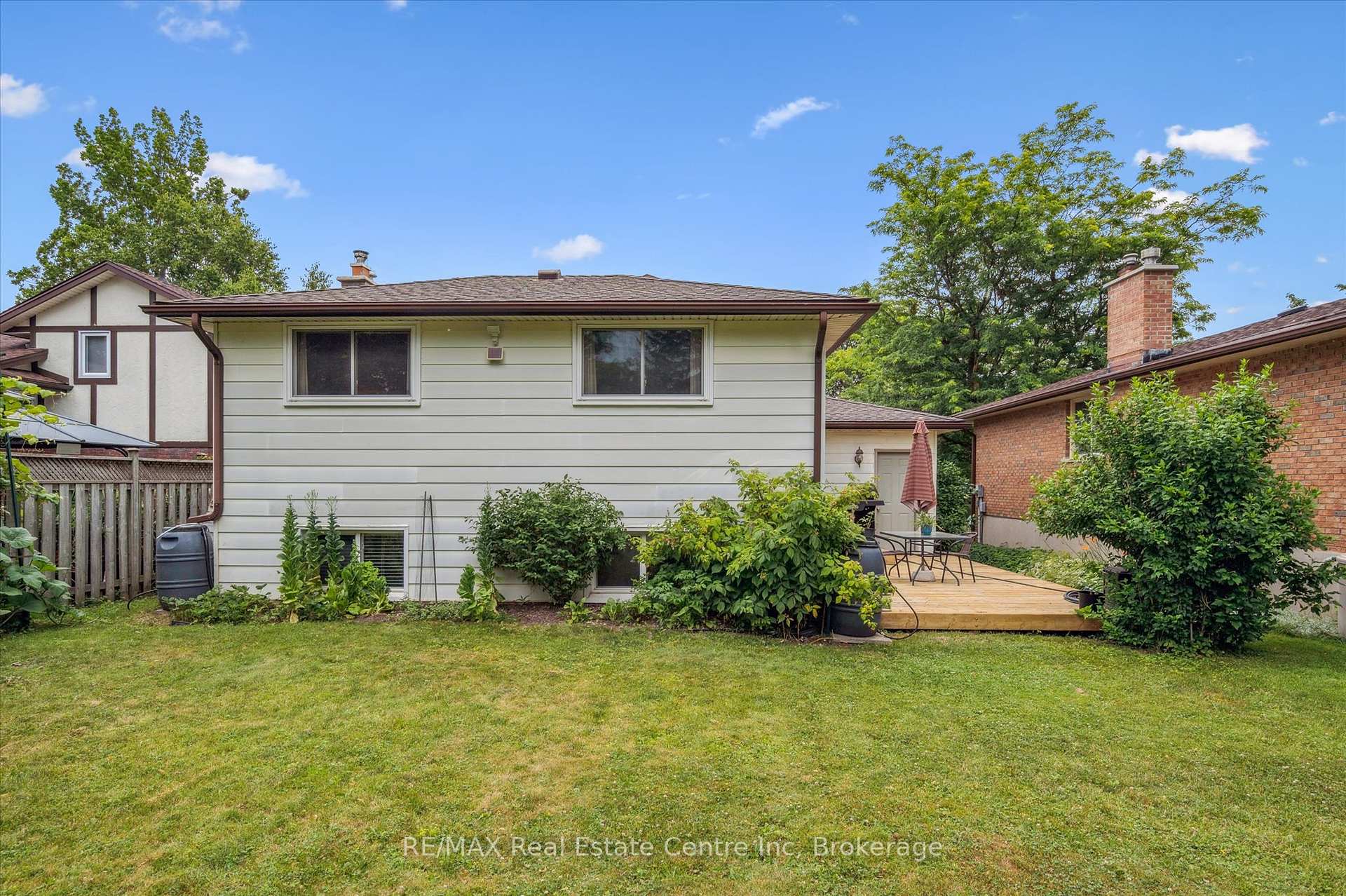 Photo 23 of 166 Winding Way, Kitchener — HOMEH