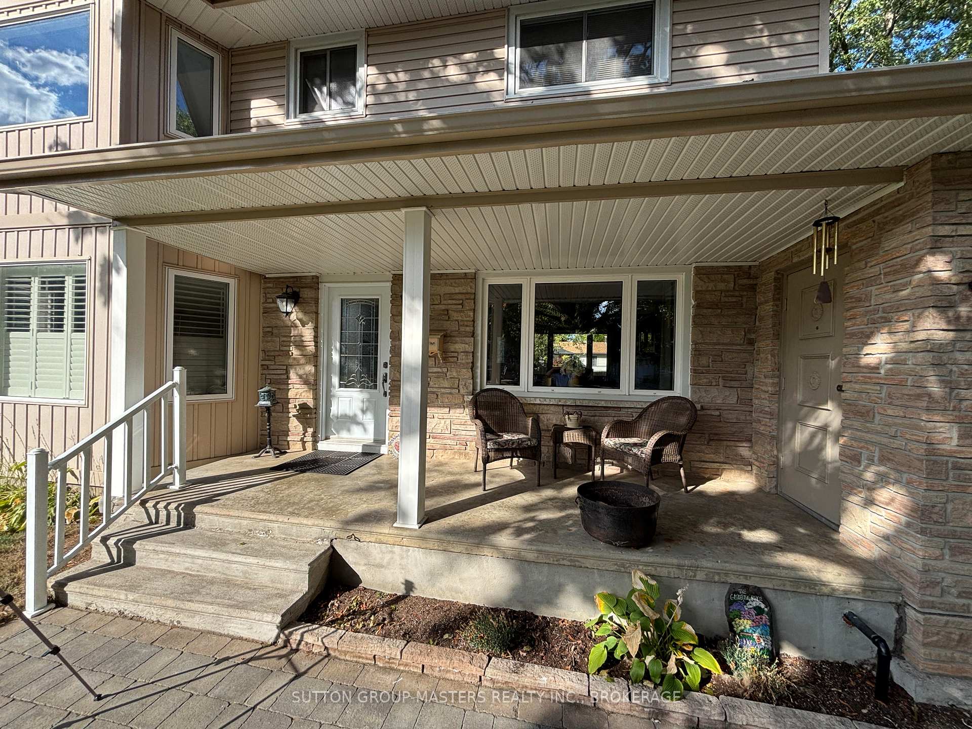Photo 3 of 846 Kilburn Street, Kingston, South of Taylor-Kidd Blvd — HOMEH