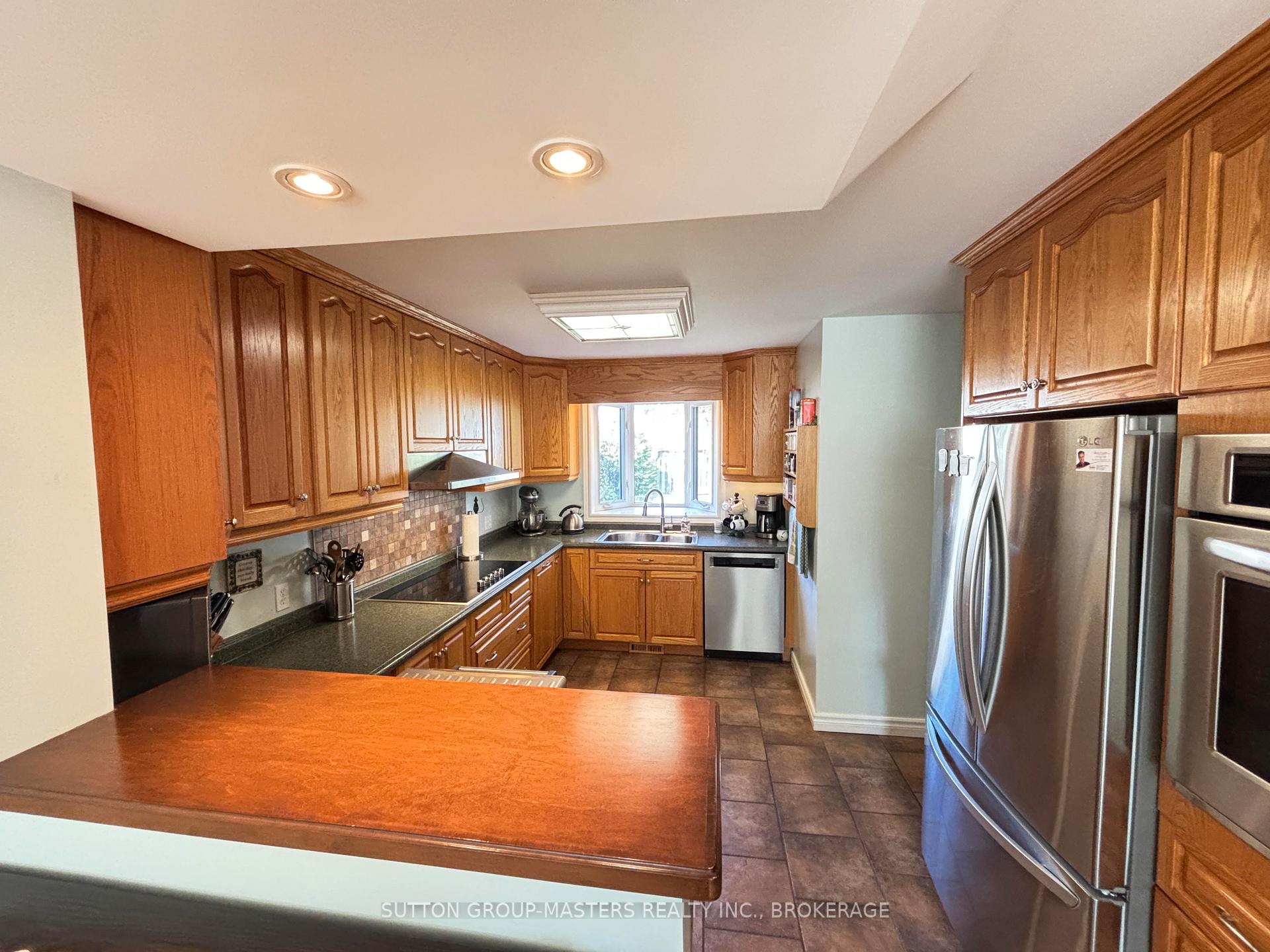 Photo 10 of 846 Kilburn Street, Kingston, South of Taylor-Kidd Blvd — HOMEH