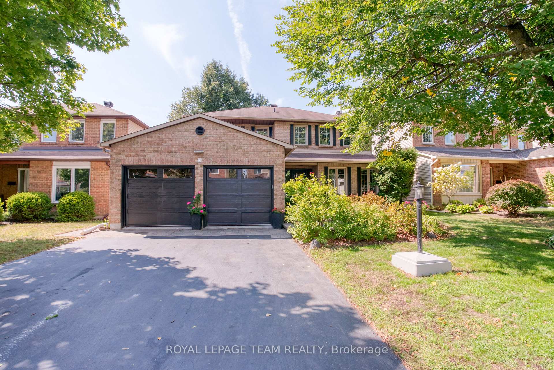 Front of 8 Huntsman Crescent