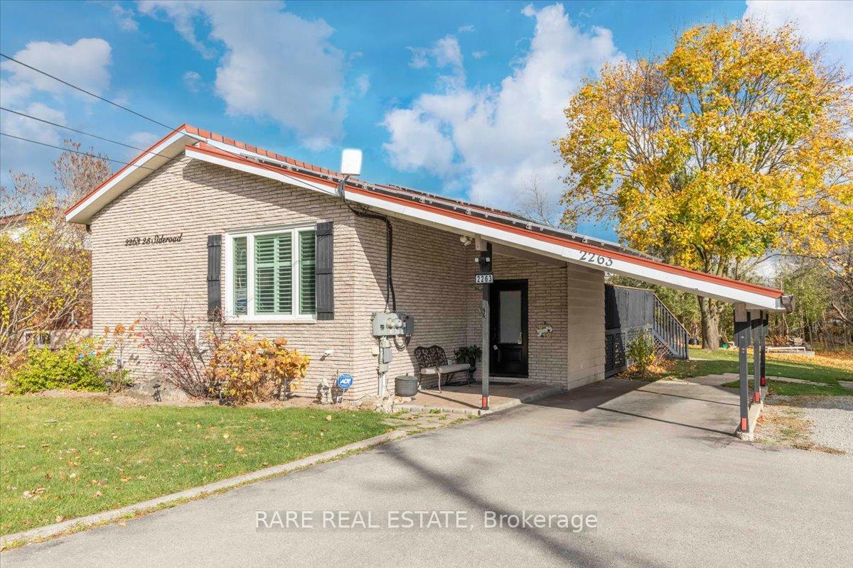 Front of 2263 25th Side Road