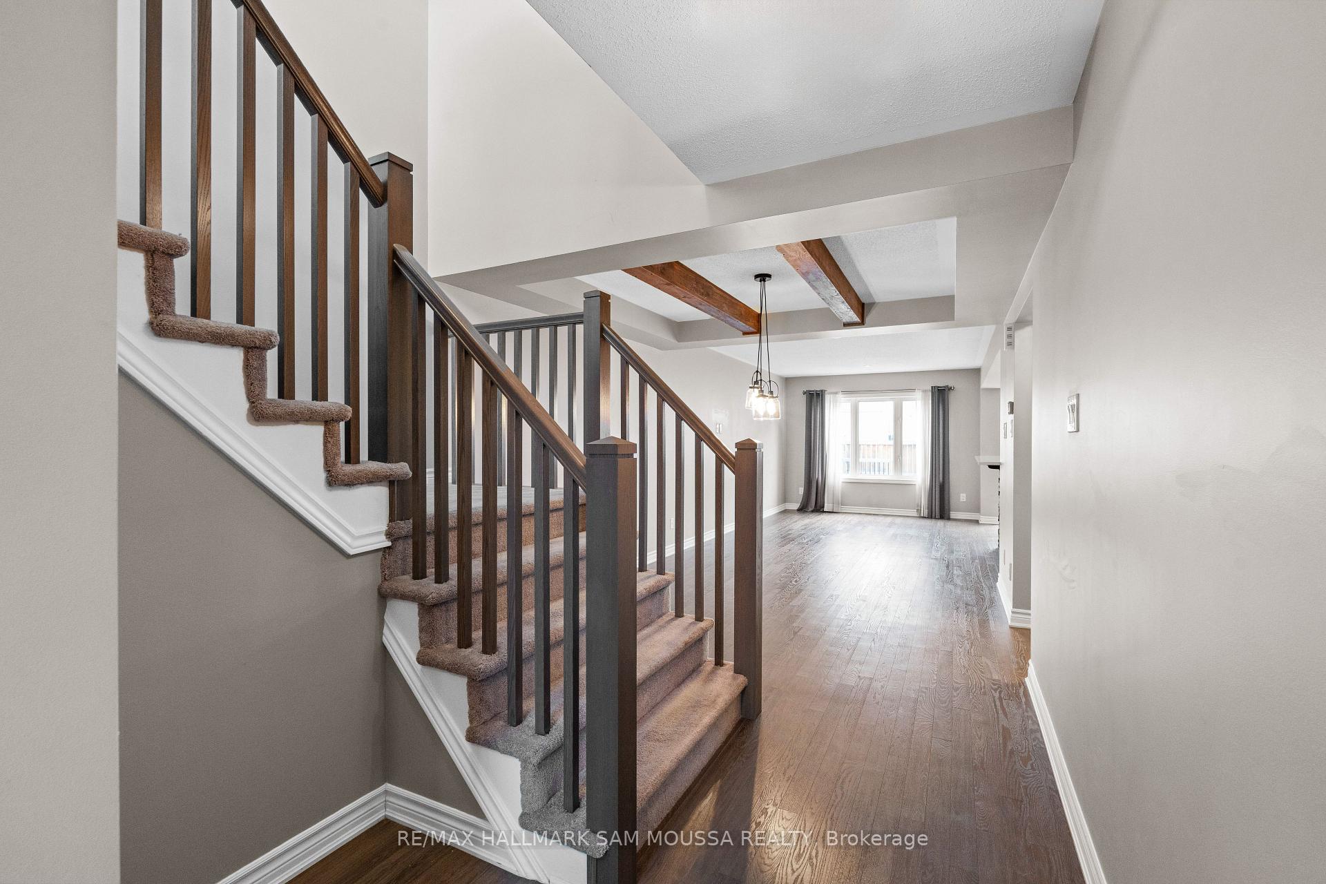 Photo 6 of 194 Conifer Creek Circle, Ottawa, Kanata - Emerald Meadows/Trailwest — HOMEH