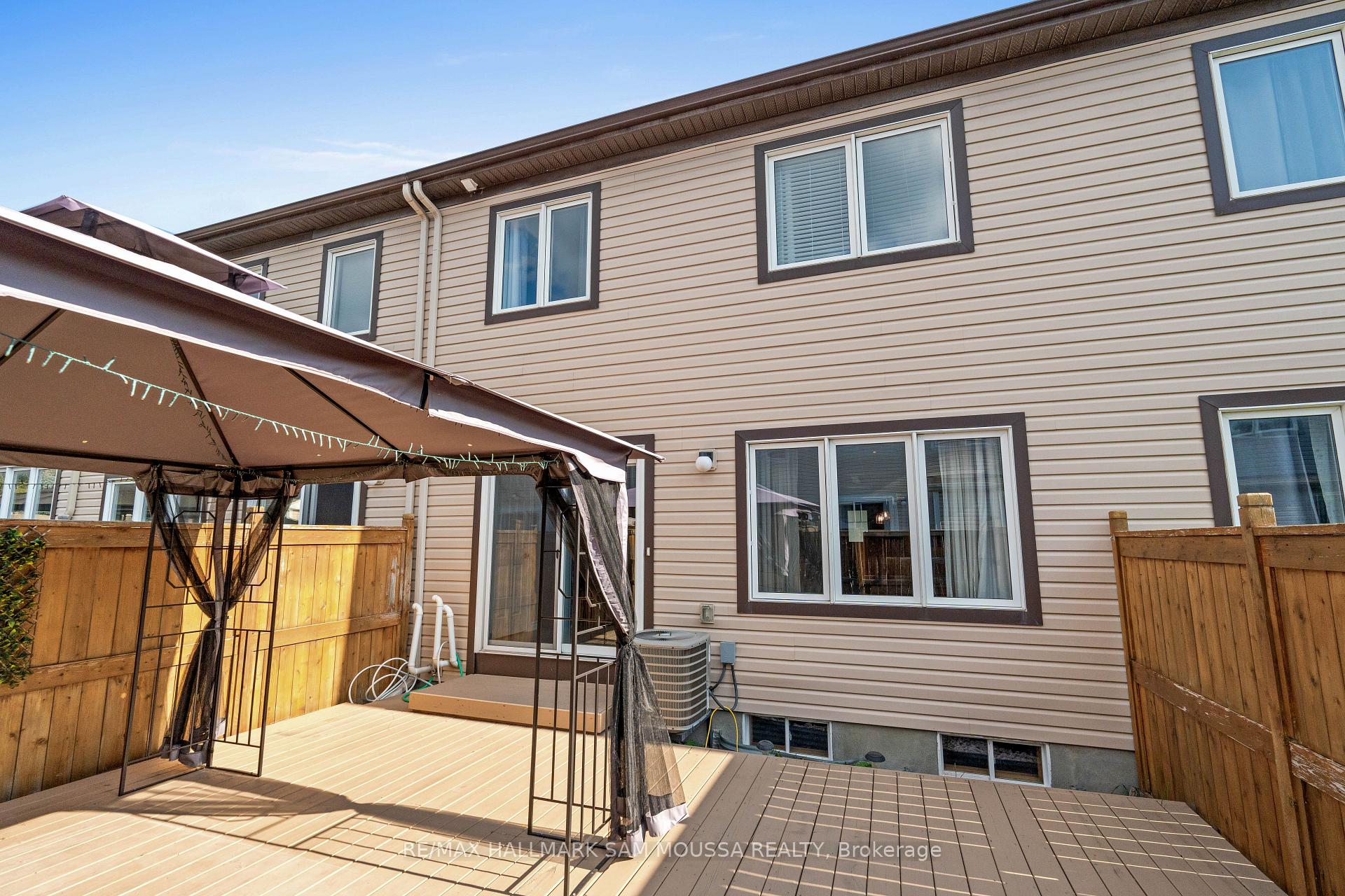 Photo 32 of 194 Conifer Creek Circle, Ottawa, Kanata - Emerald Meadows/Trailwest — HOMEH