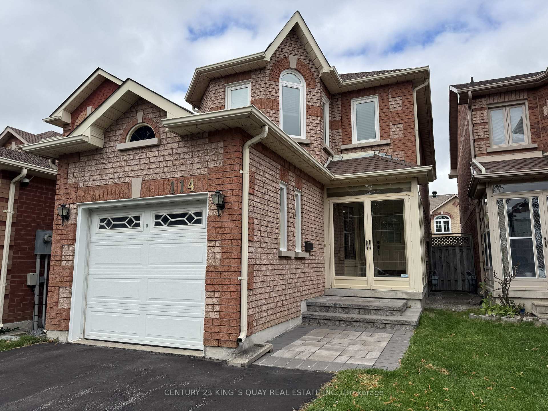 Photo 2 of 114 Greensboro Drive, Markham, Milliken Mills West — HOMEH