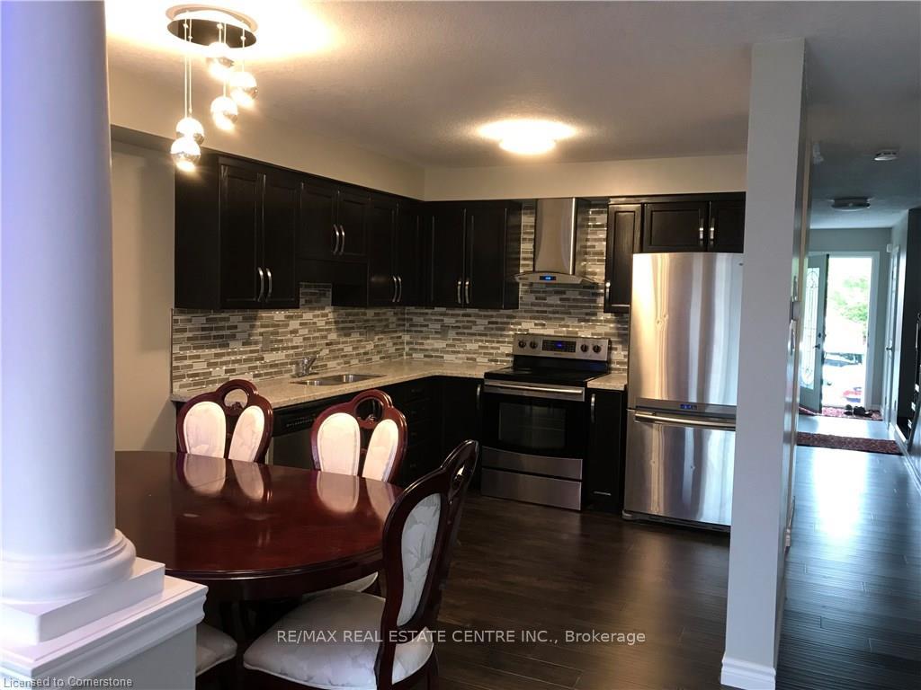 Photo 5 of 100 Periwinkle Street, Kitchener — HOMEH