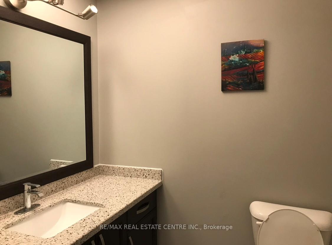 Photo 13 of 100 Periwinkle Street, Kitchener — HOMEH