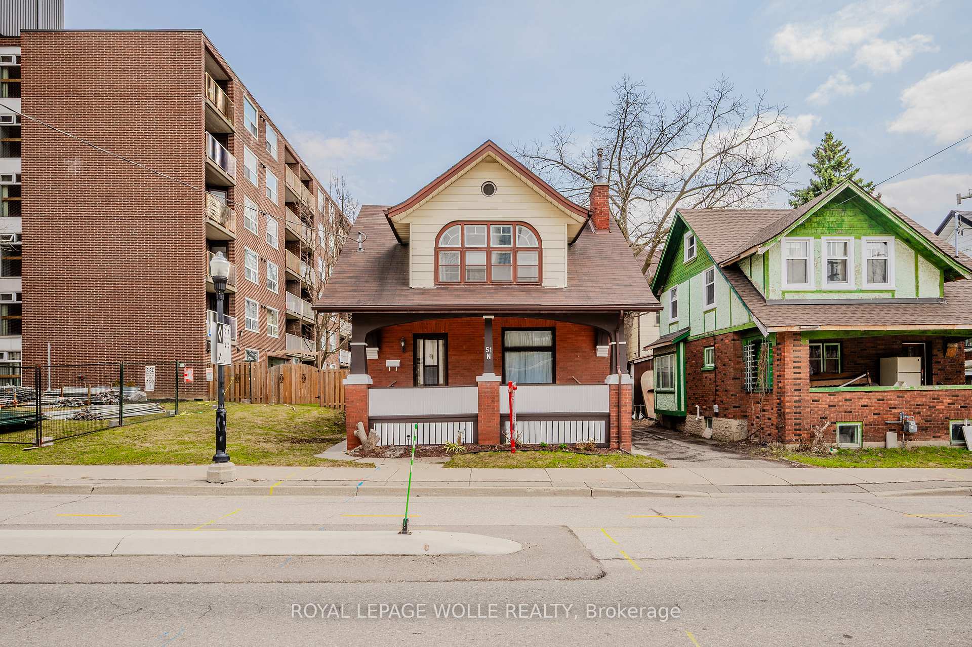 Photo 3 of 51 Cedar Street N, Kitchener — HOMEH
