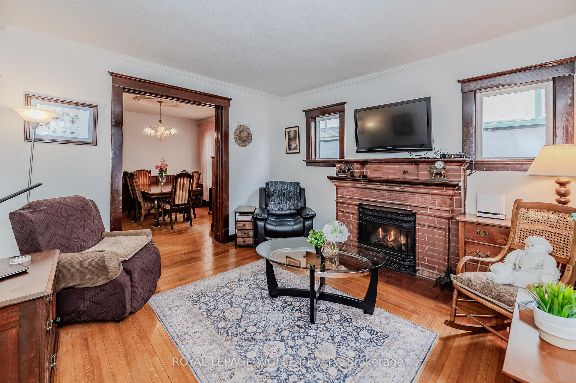 Photo 9 of 51 Cedar Street N, Kitchener — HOMEH