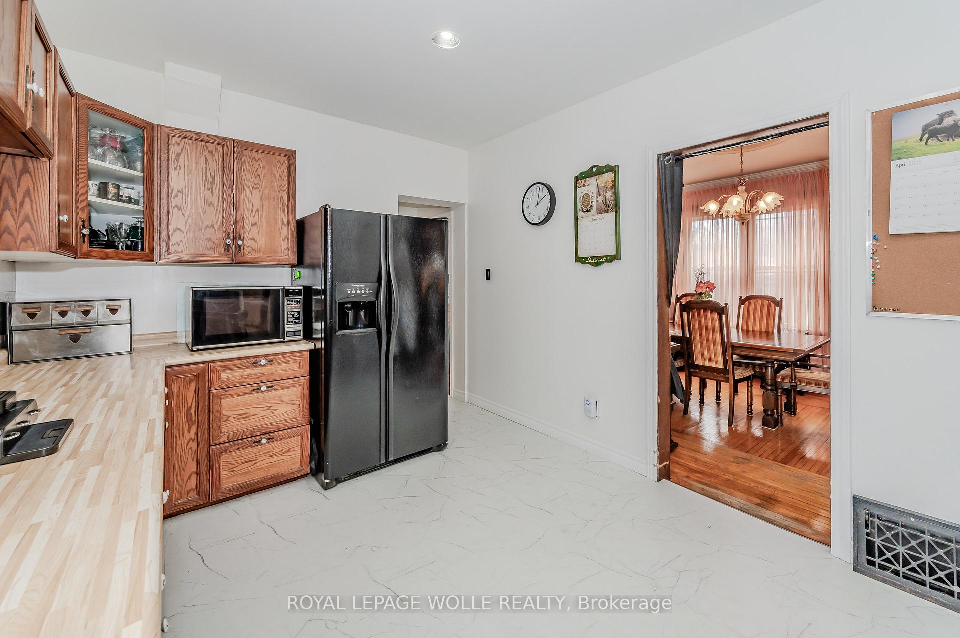 Photo 15 of 51 Cedar Street N, Kitchener — HOMEH