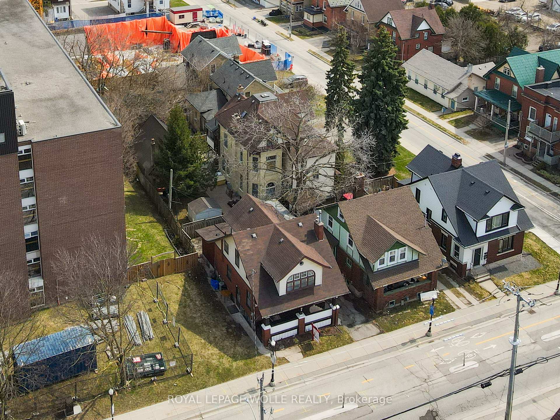 Photo 32 of 51 Cedar Street N, Kitchener — HOMEH