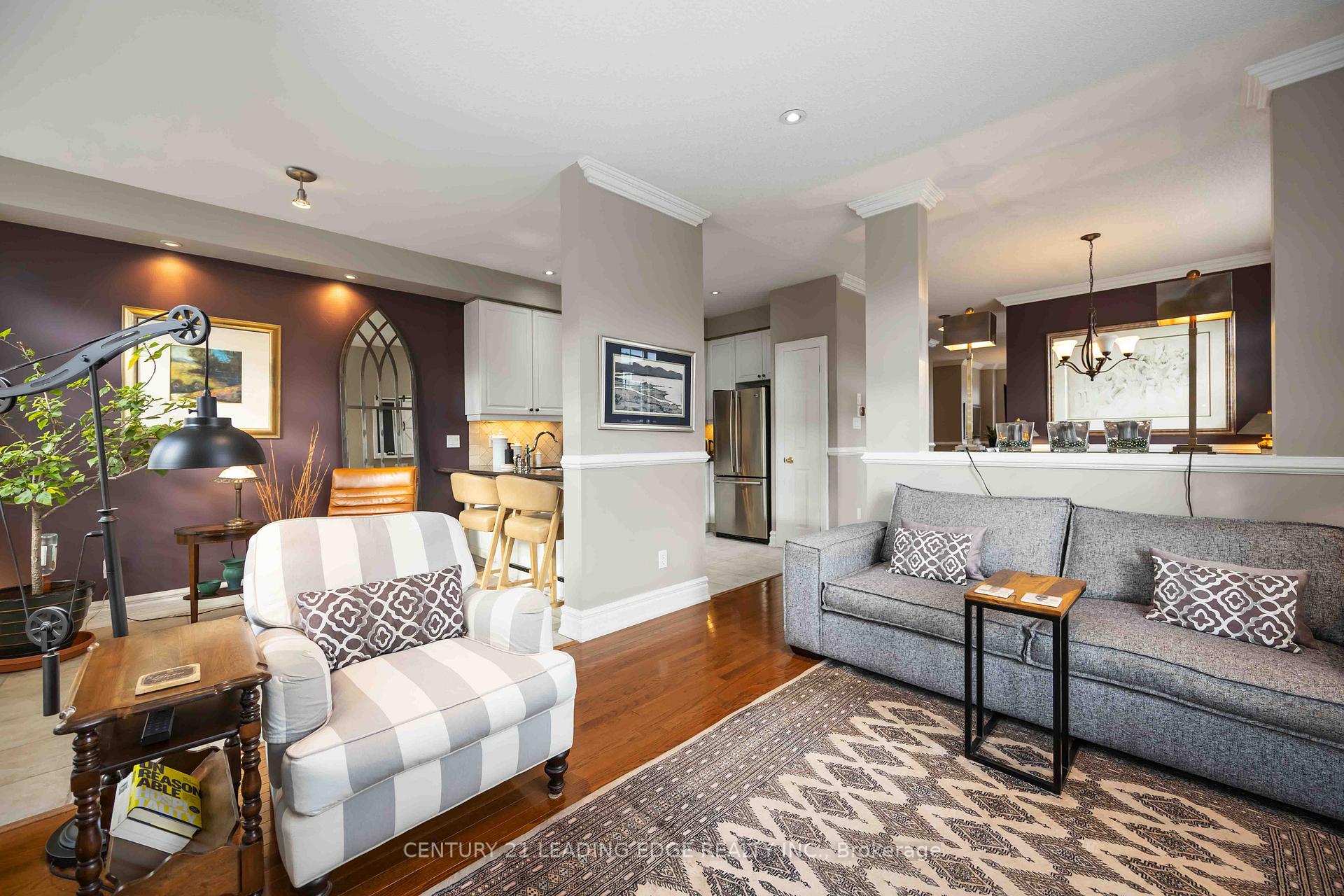 Photo 11 of 45 Bruce Creek Drive, Markham, Angus Glen — HOMEH