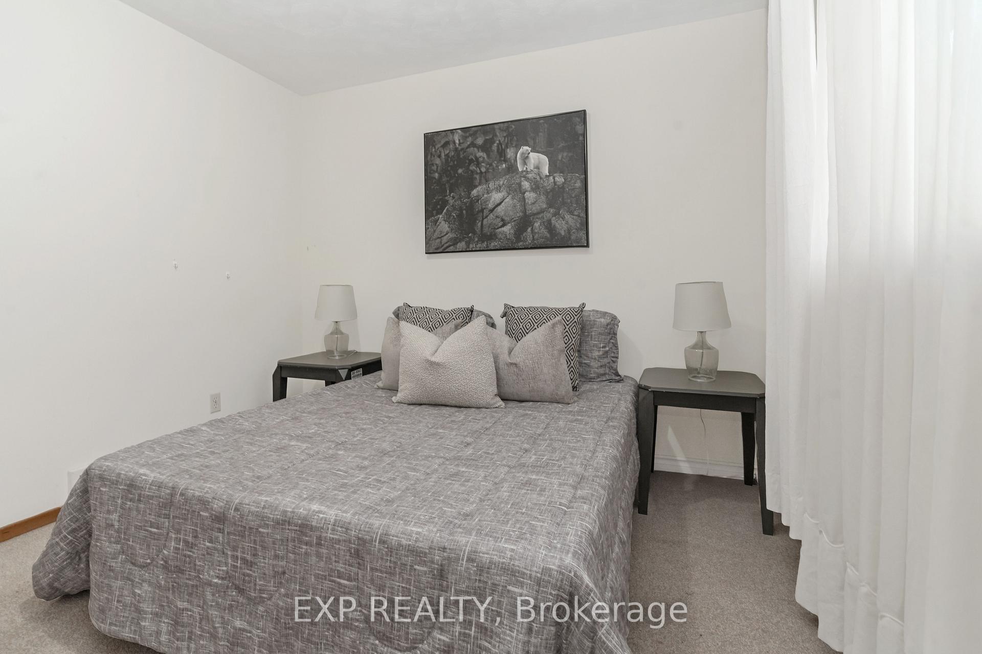 Photo 17 of 131 Countryside Crescent, Kitchener — HOMEH