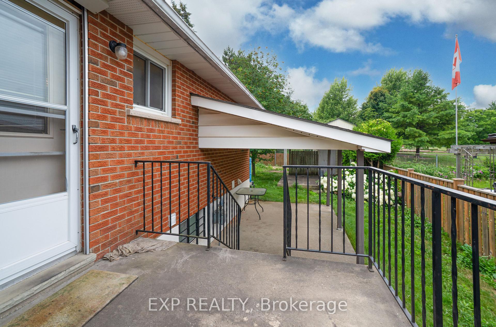 Photo 27 of 131 Countryside Crescent, Kitchener — HOMEH