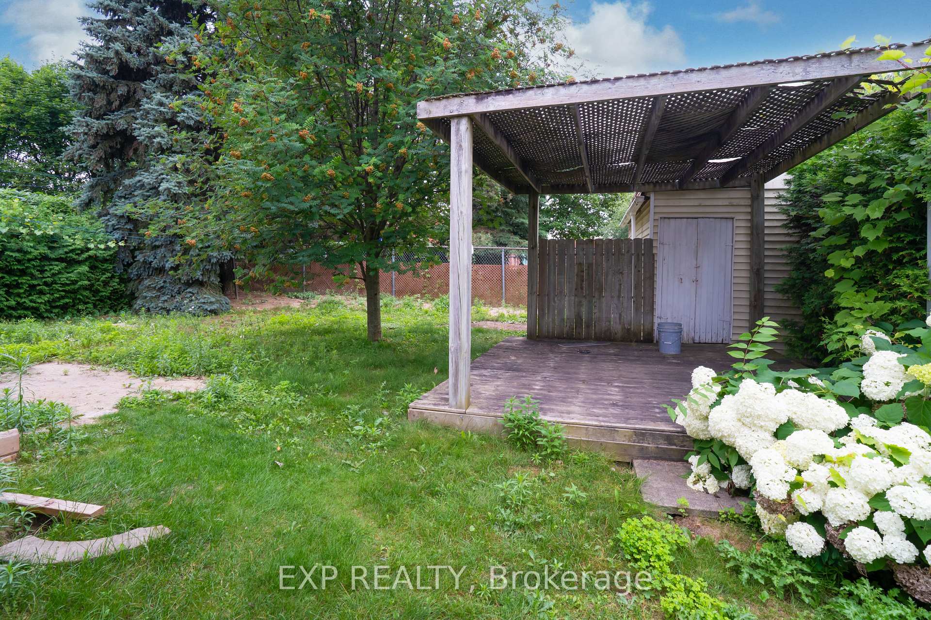 Photo 30 of 131 Countryside Crescent, Kitchener — HOMEH