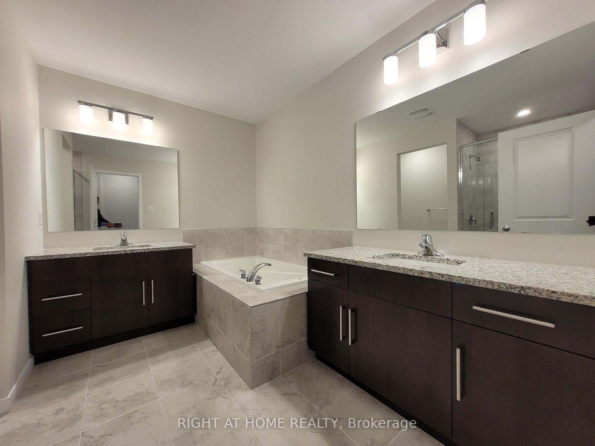 Photo 13 of 441 Cope Drive, Ottawa, Kanata - Emerald Meadows/Trailwest — HOMEH