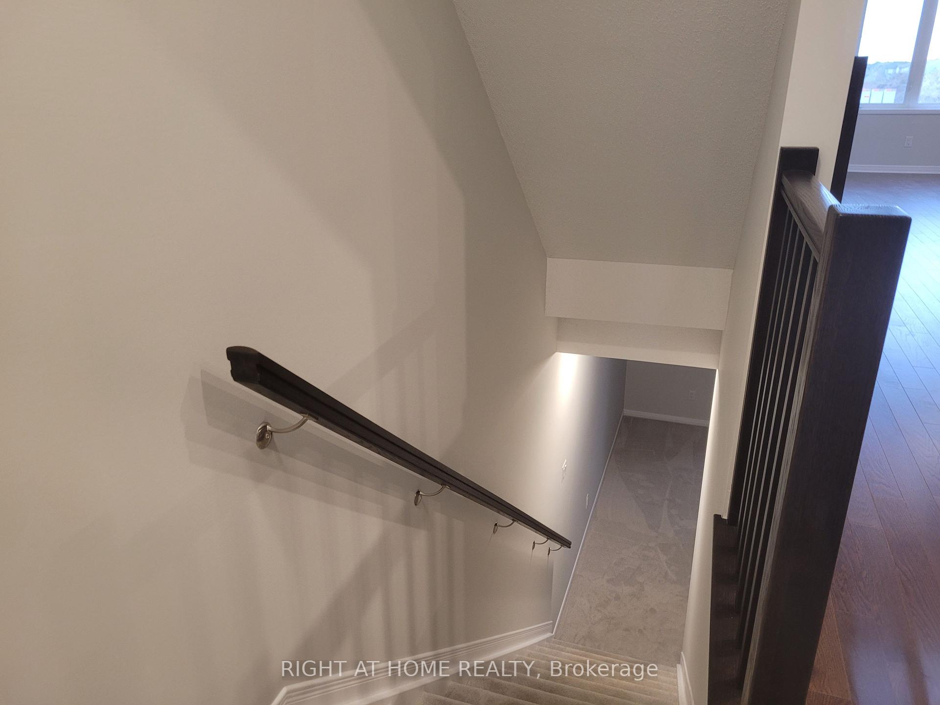 Photo 18 of 441 Cope Drive, Ottawa, Kanata - Emerald Meadows/Trailwest — HOMEH