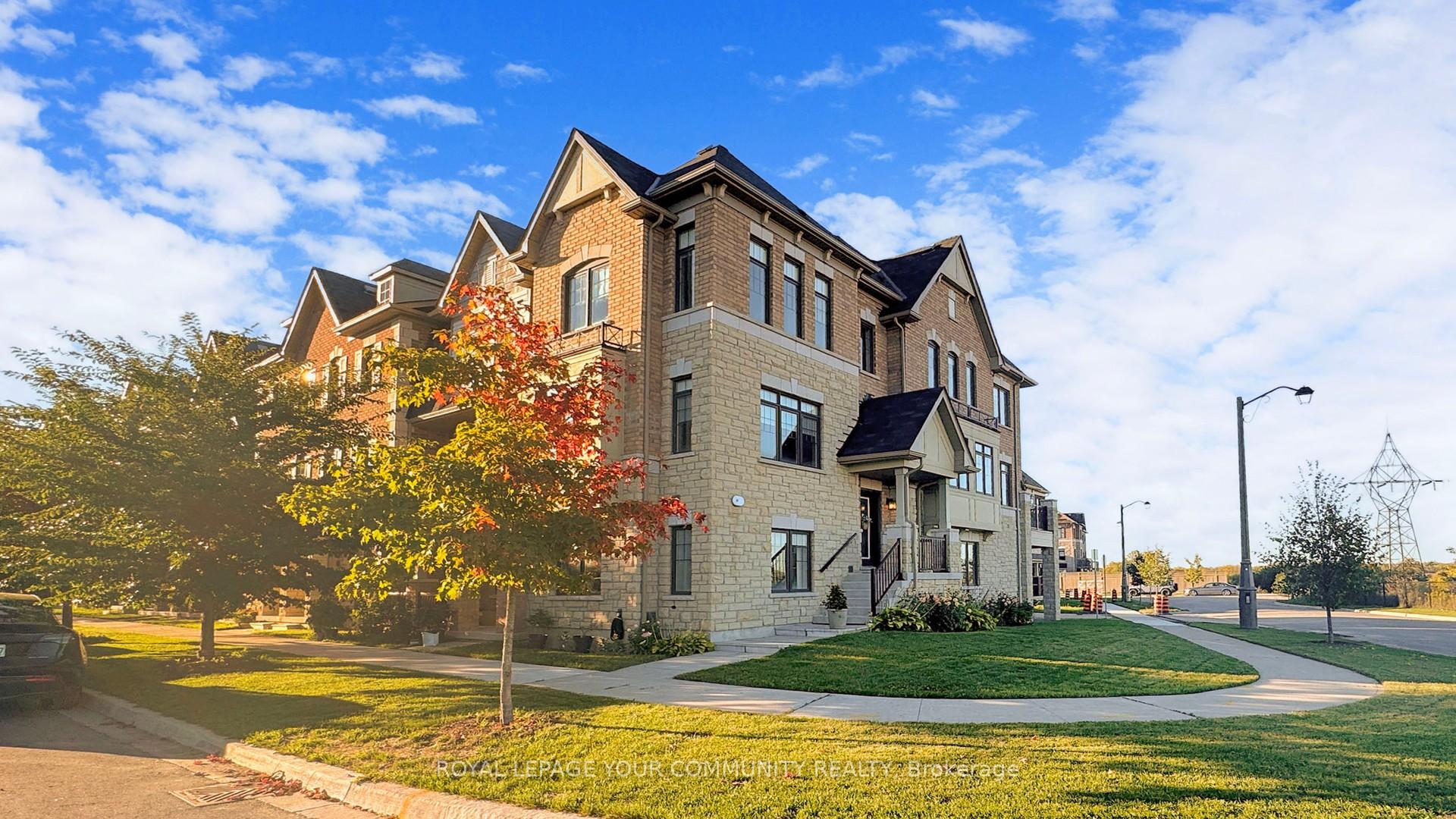 Photo 3 of 32 Delft Drive, Markham, Victoria Square — HOMEH