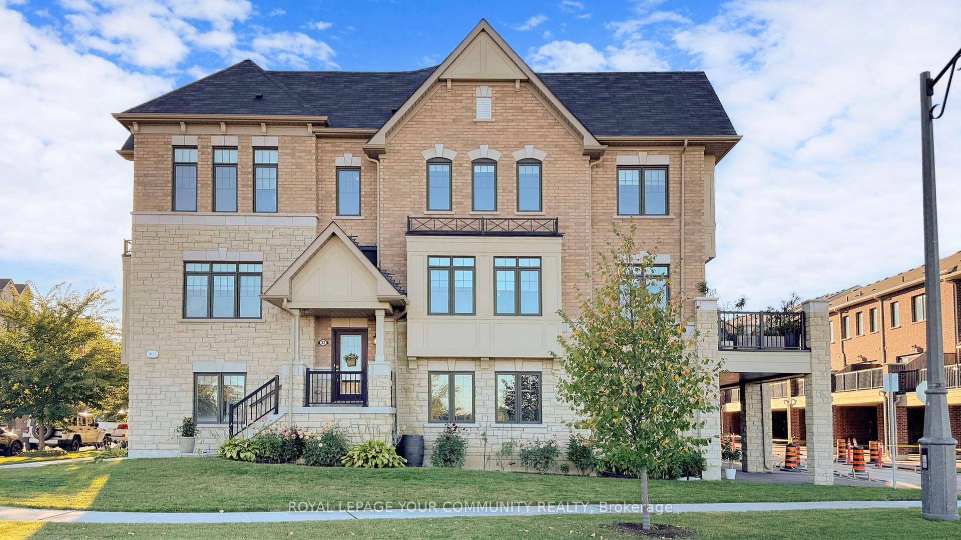 Photo 4 of 32 Delft Drive, Markham, Victoria Square — HOMEH