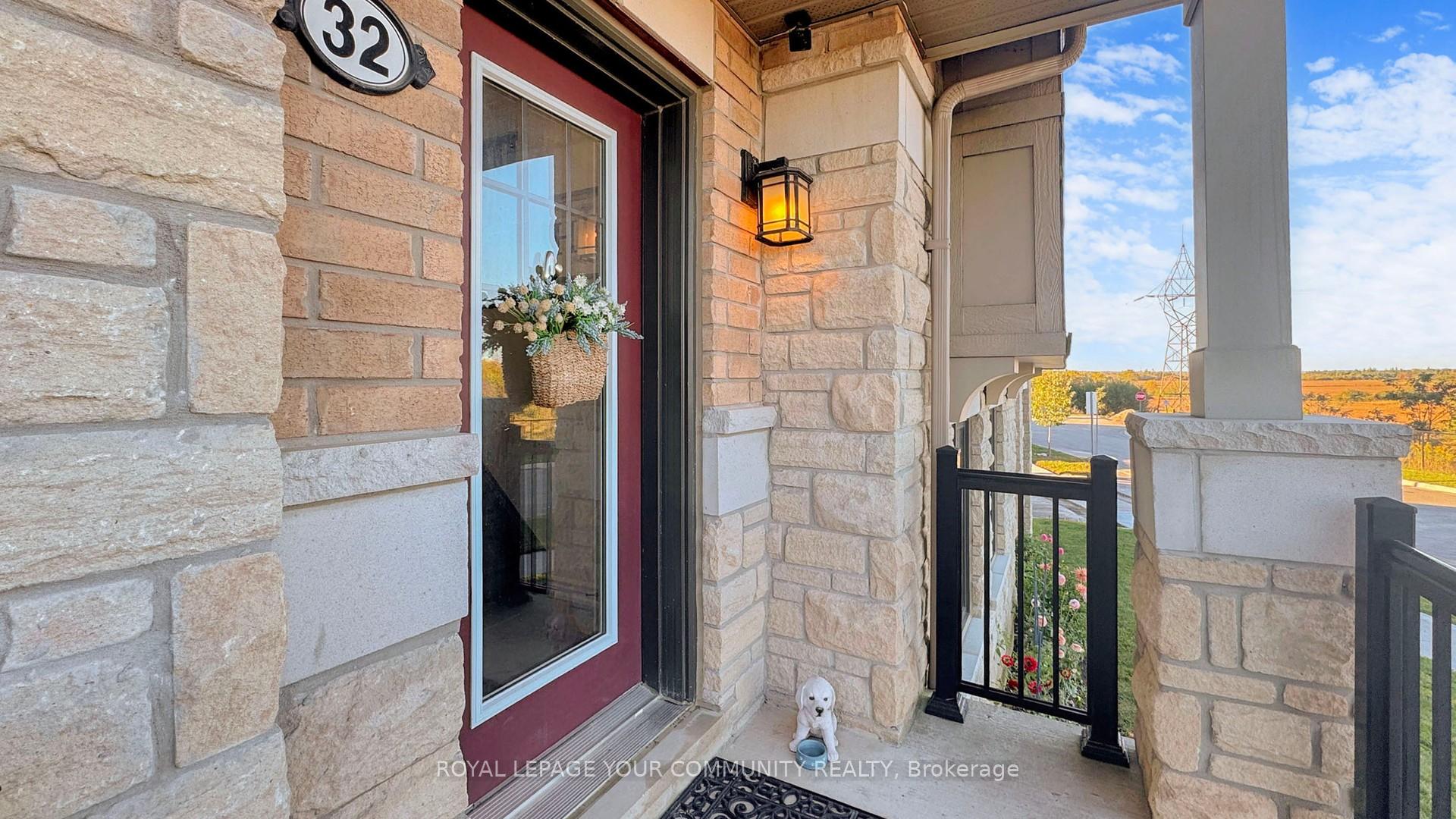 Photo 5 of 32 Delft Drive, Markham, Victoria Square — HOMEH