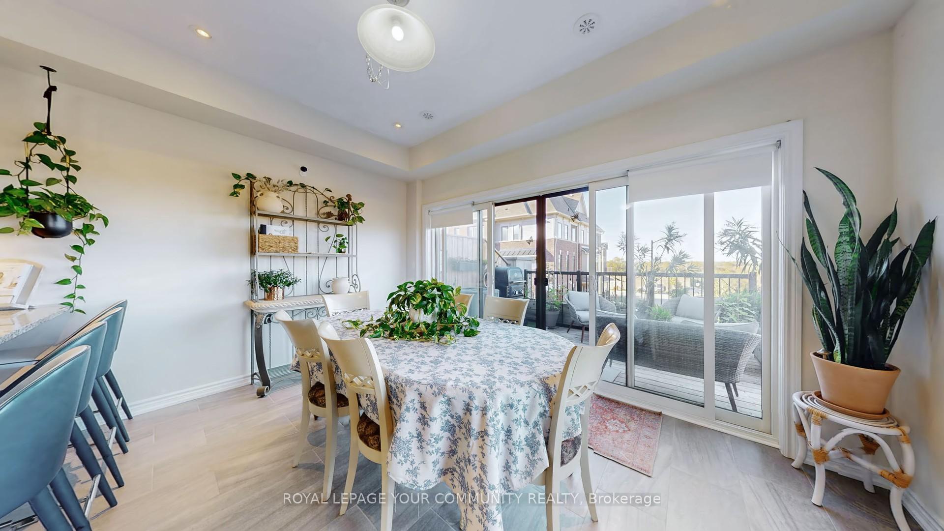 Photo 12 of 32 Delft Drive, Markham, Victoria Square — HOMEH