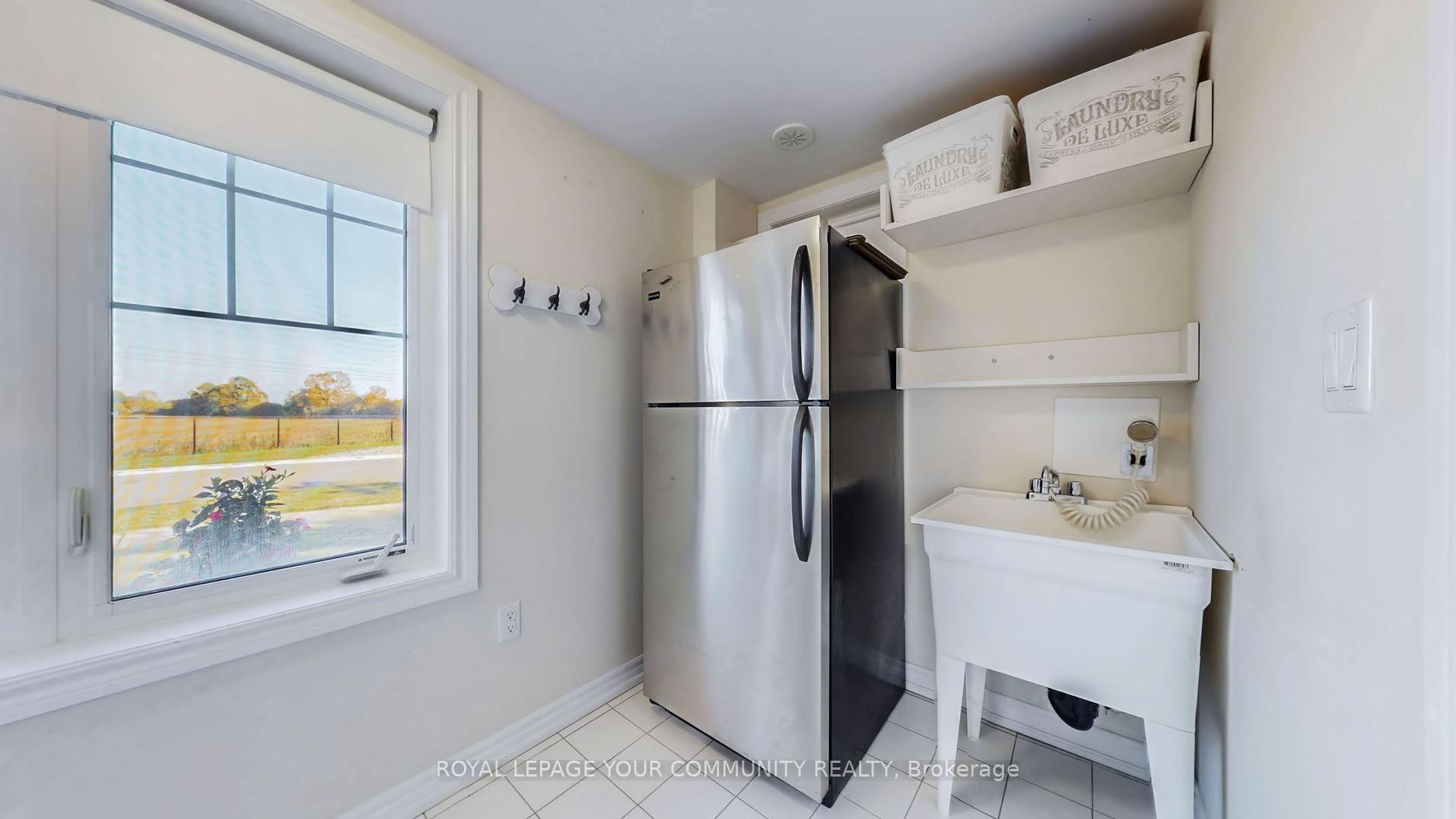 Photo 14 of 32 Delft Drive, Markham, Victoria Square — HOMEH