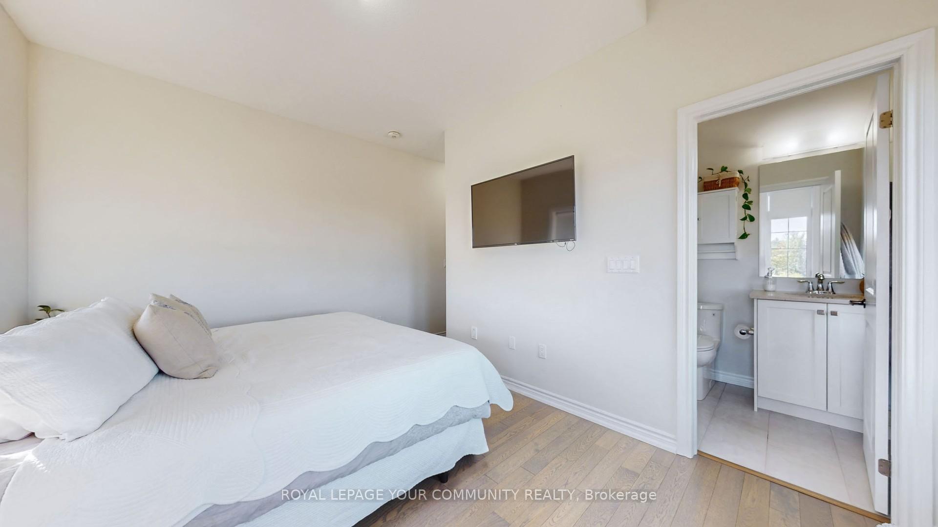 Photo 22 of 32 Delft Drive, Markham, Victoria Square — HOMEH