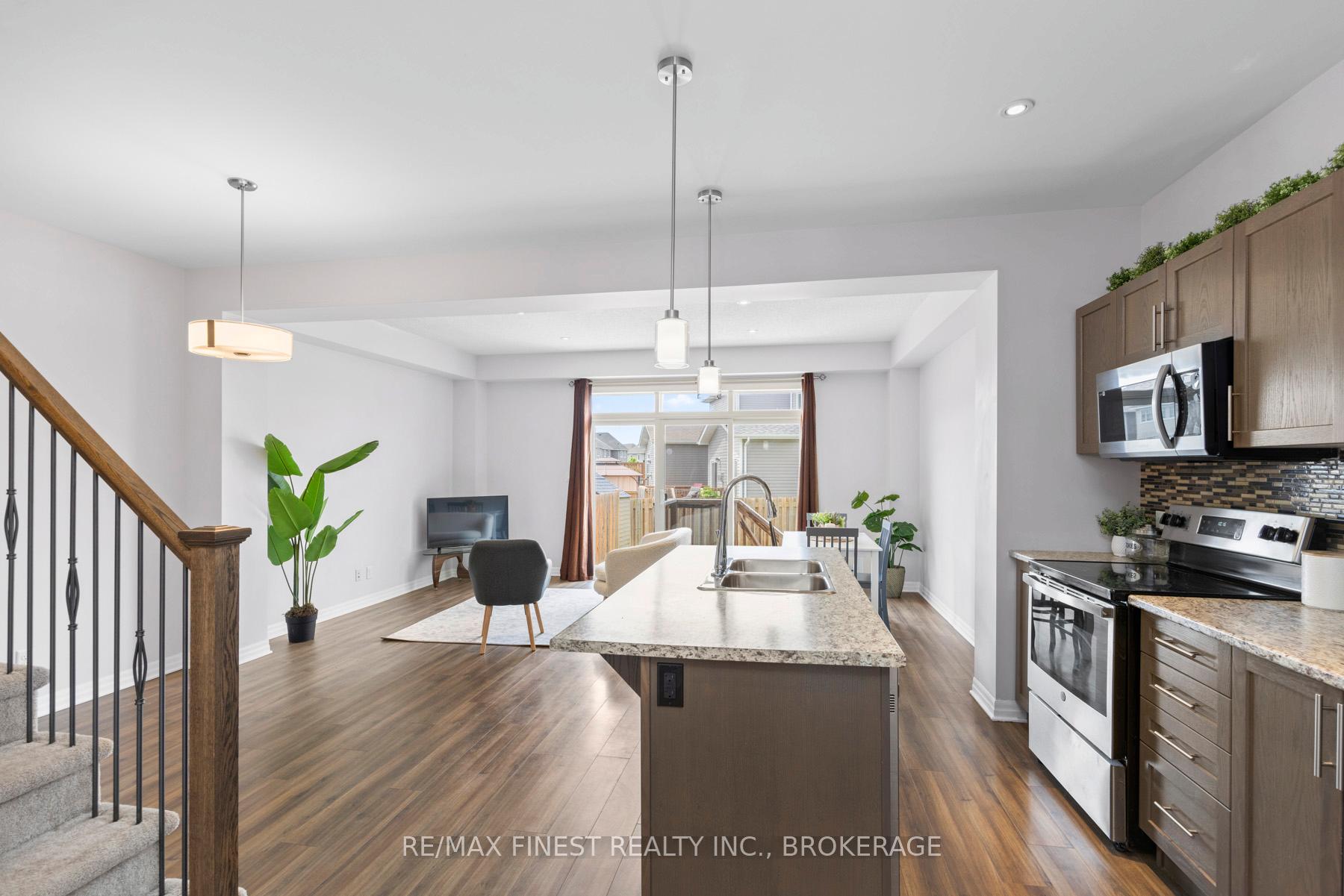 Photo 9 of 937 Riverview Way, Kingston, Kingston East (Incl Barret Crt) — HOMEH