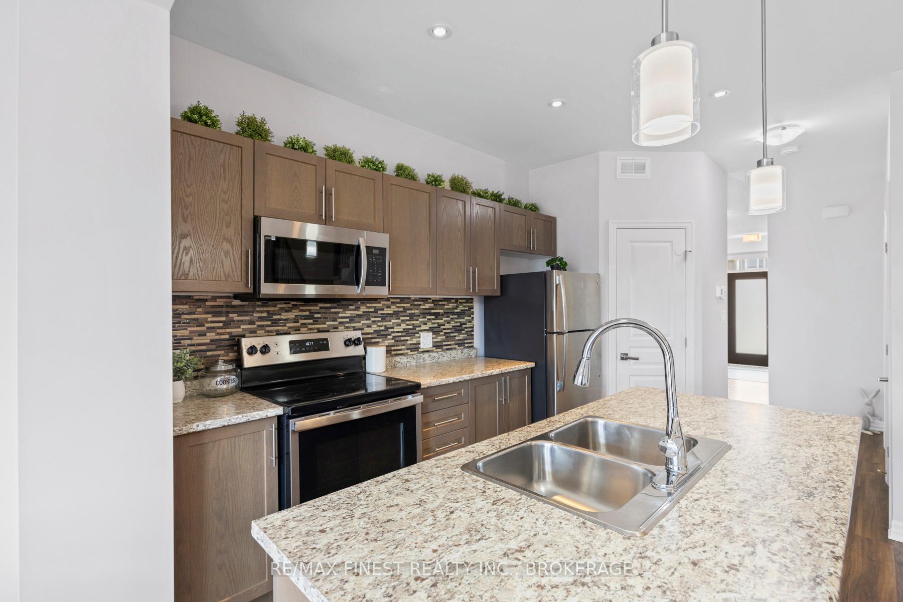 Photo 11 of 937 Riverview Way, Kingston, Kingston East (Incl Barret Crt) — HOMEH