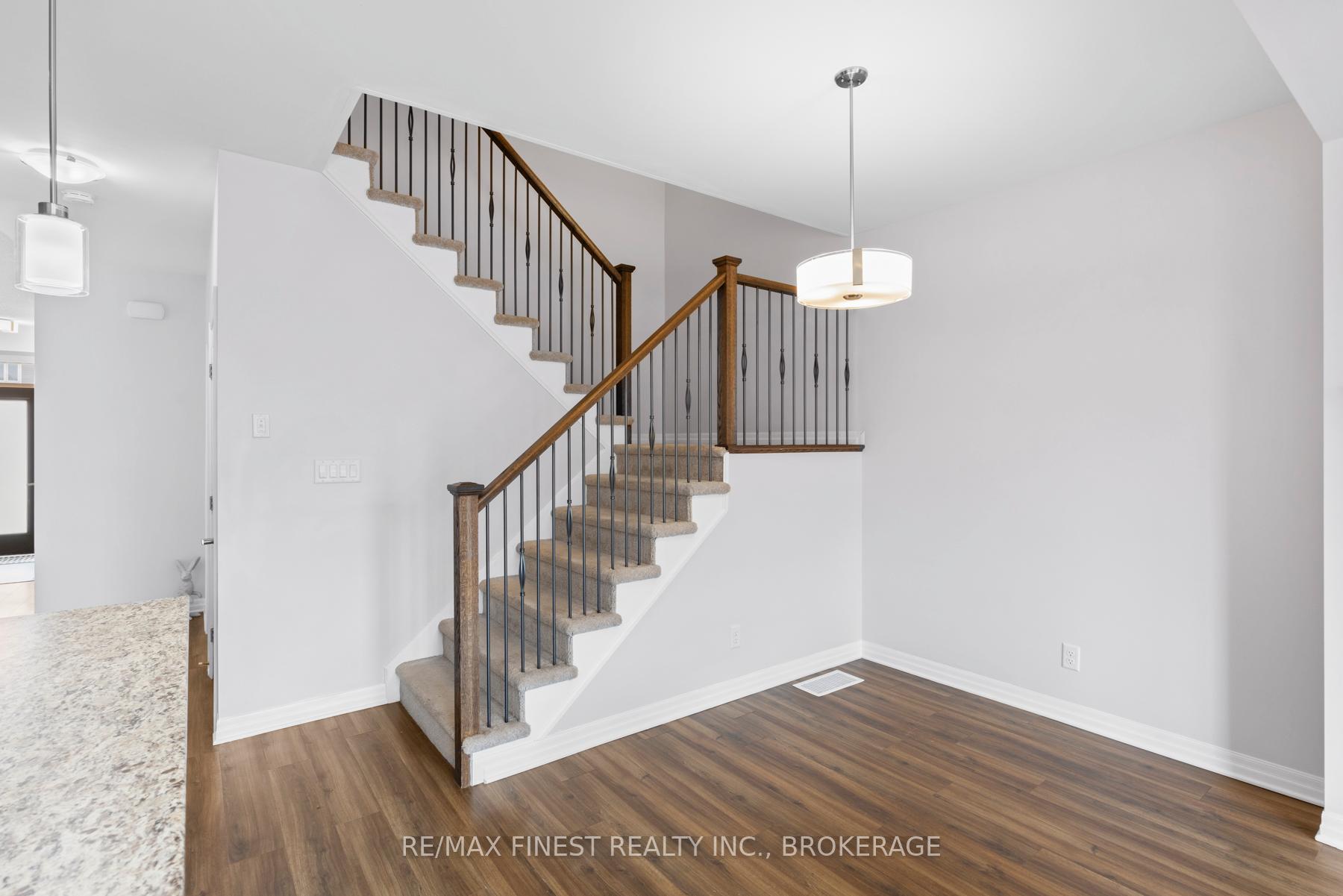 Photo 13 of 937 Riverview Way, Kingston, Kingston East (Incl Barret Crt) — HOMEH