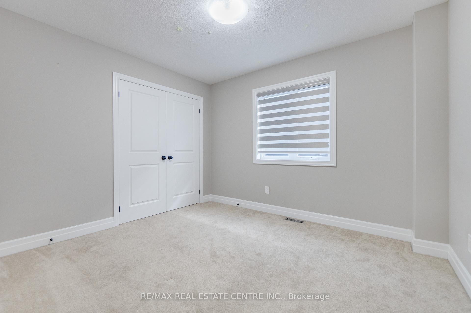 Photo 15 of 168 Hollybrook Trail, Kitchener, Doon South — HOMEH