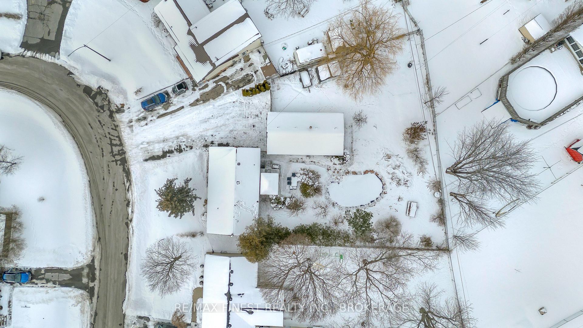 Photo 5 of 39 Bakers Lane, Loyalist, Amherstview — HOMEH