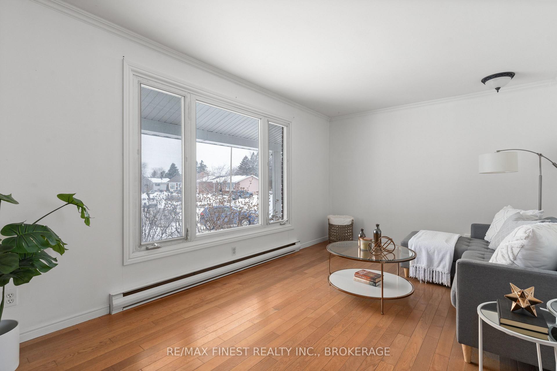 Photo 12 of 39 Bakers Lane, Loyalist, Amherstview — HOMEH