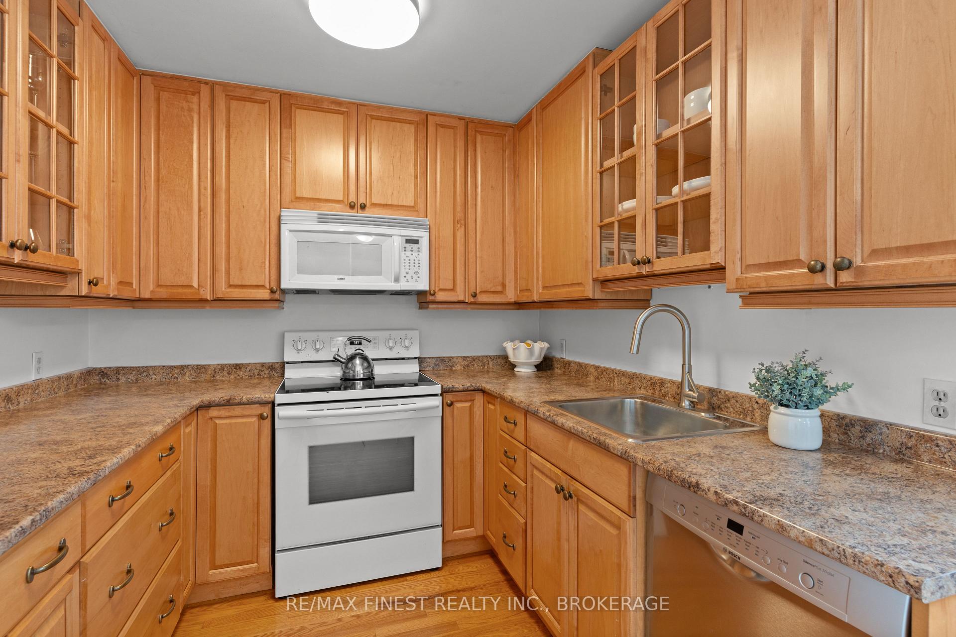 Photo 16 of 39 Bakers Lane, Loyalist, Amherstview — HOMEH
