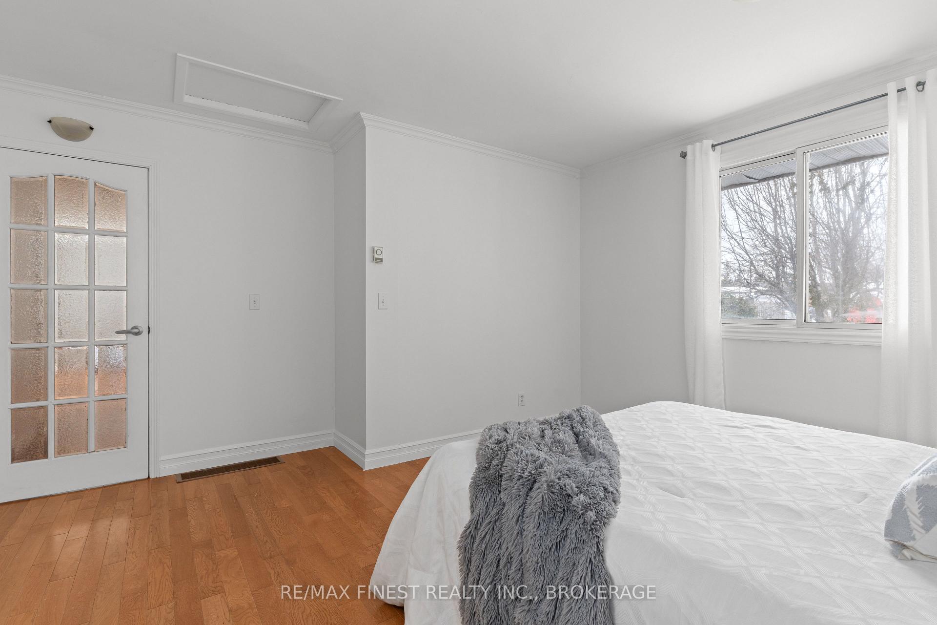 Photo 23 of 39 Bakers Lane, Loyalist, Amherstview — HOMEH