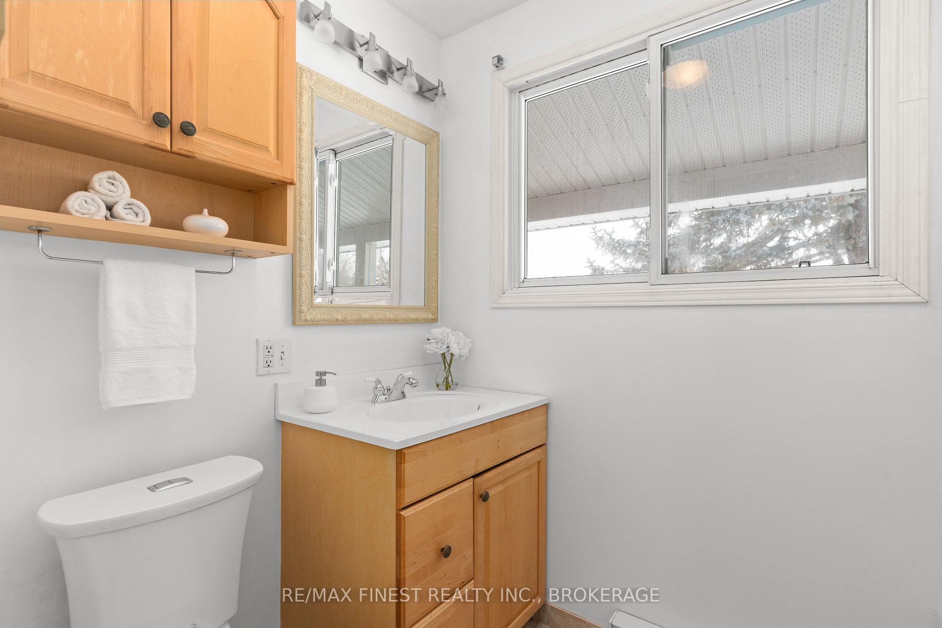 Photo 26 of 39 Bakers Lane, Loyalist, Amherstview — HOMEH