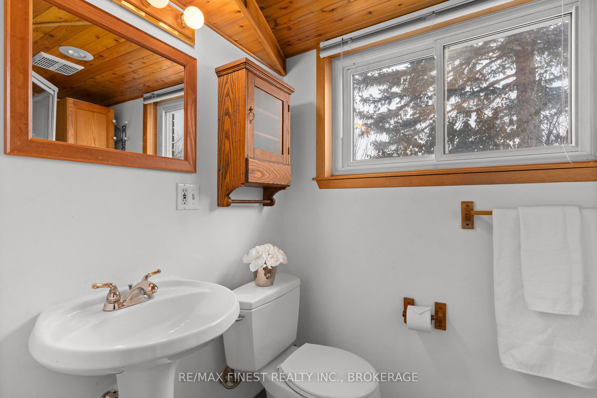 Photo 31 of 39 Bakers Lane, Loyalist, Amherstview — HOMEH
