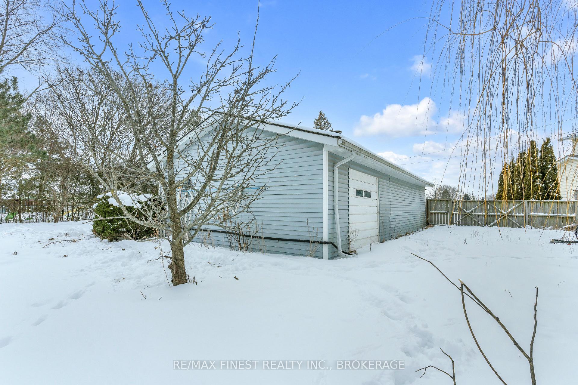 Photo 42 of 39 Bakers Lane, Loyalist, Amherstview — HOMEH
