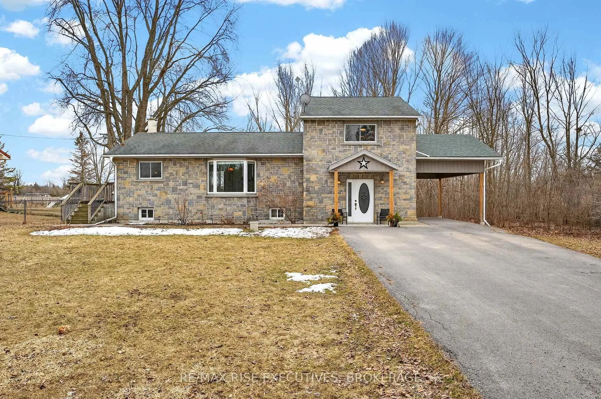Photo 1 of 2883 Bur Brook Road W, Kingston, City North of 401 — HOMEH