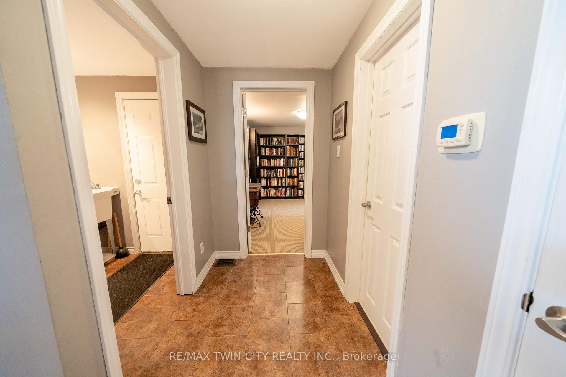 Photo 23 of 135 Islington Avenue, Kitchener — HOMEH